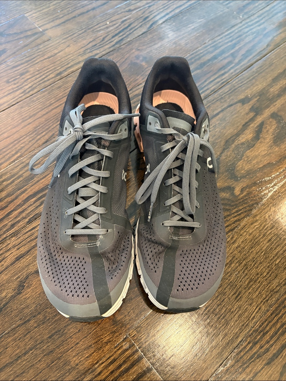 On Running Women’s 10 Charcoal and Light Gray Running Shoes